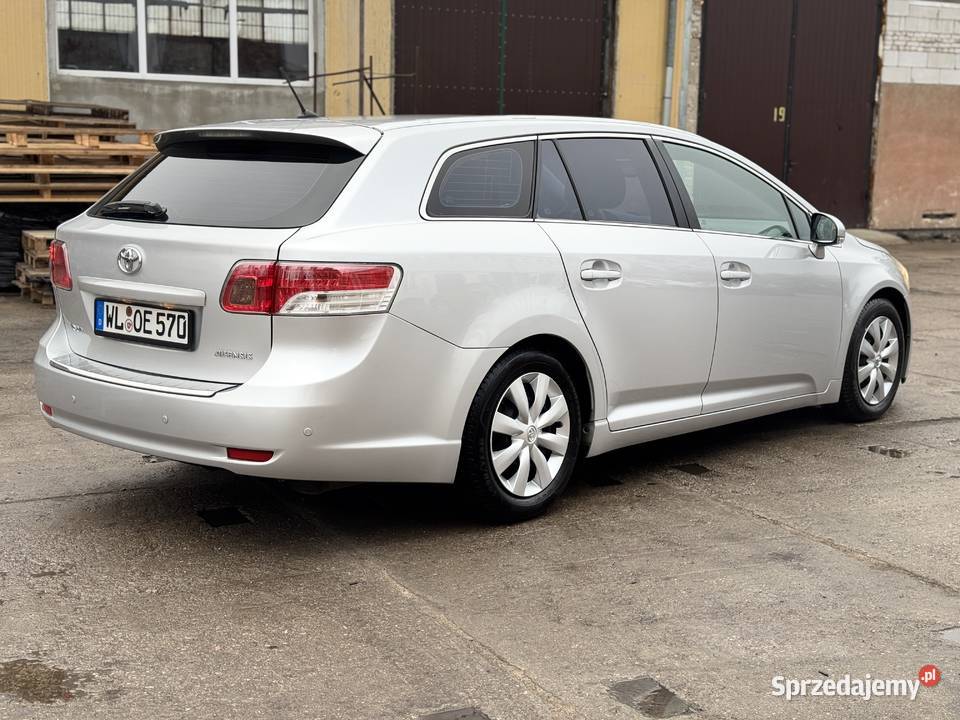 Toyota Avensis 18 147 Benzyna 2009r Avensis Pisz