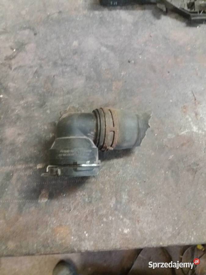 Króciec wodny chłodnicy 19 20 1K0122291BA Rok produkcji 2007