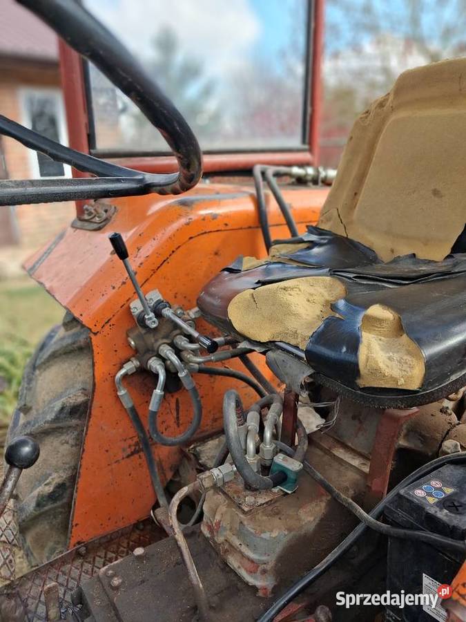 Sprzedam ciagnik rolniczy C330M lubelskie Maszki k. Wojciechowa