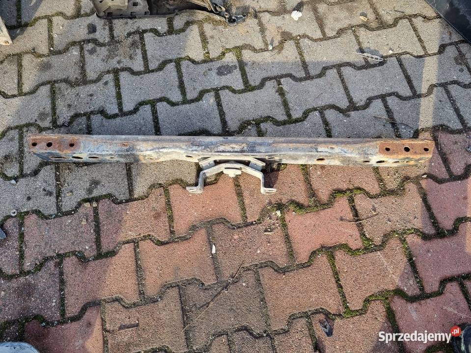 BELKA POD SKRZYNIE PODPORA TOYOTA HILUX VIII 24 Części montażowe wielkopolskie