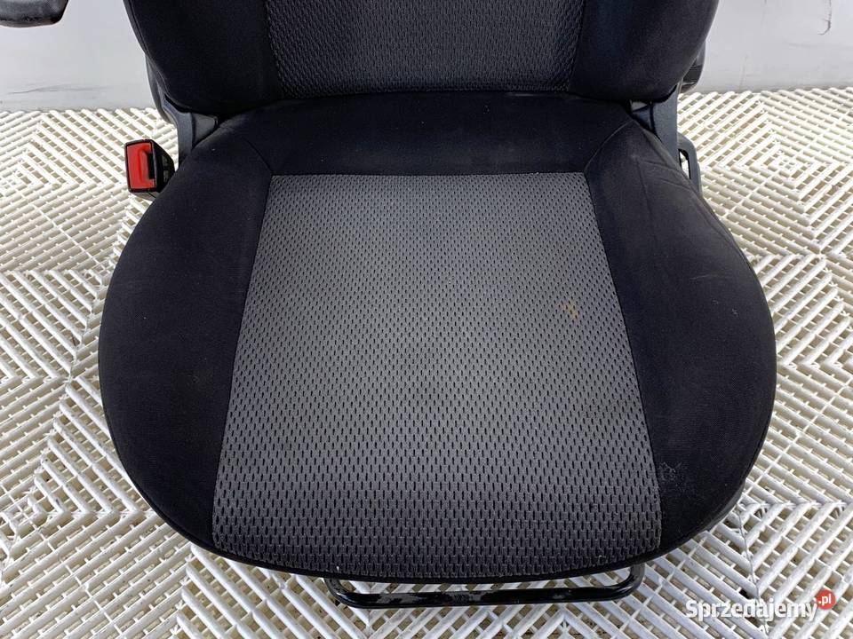 FOTEL LEWY PRZÓD FIAT DOBLO II Minivan SIEDZENIE osobowe