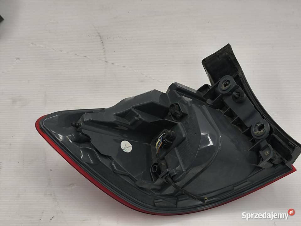 LAMPY TYŁ KOMPLET LCI BMW F30 F31 LIFT 7369120 osobowe