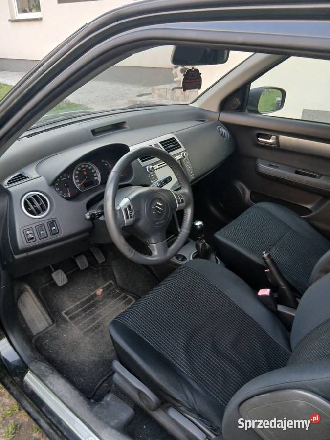 Suzuki swift 2005 13 178000km mazowieckie Zwoleń