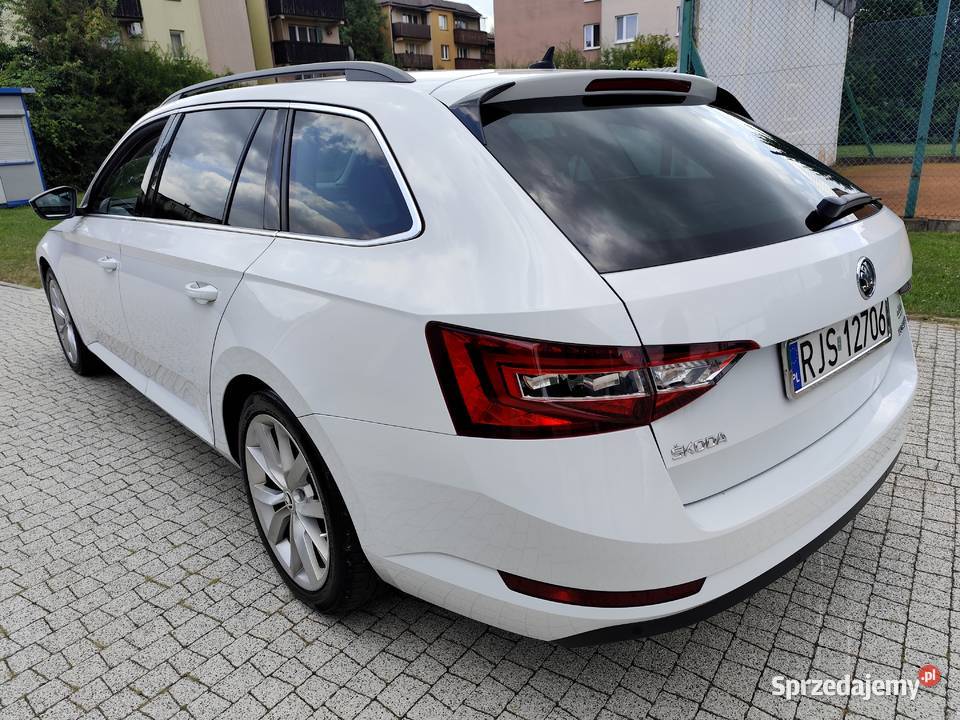 Skoda Superb III 20 TDI 150 2015 Biała Perła Led Superb Jasło sprzedam