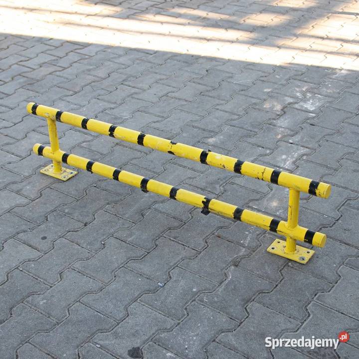 Barierka Ochronna Stalowa z Poprzeczką Odbojnica Chmielów