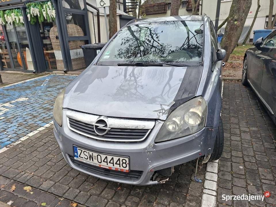 Opel zafira b 19CDTI 120 elektryczne szyby Zafira Mielno Pyrzyckie sprzedam