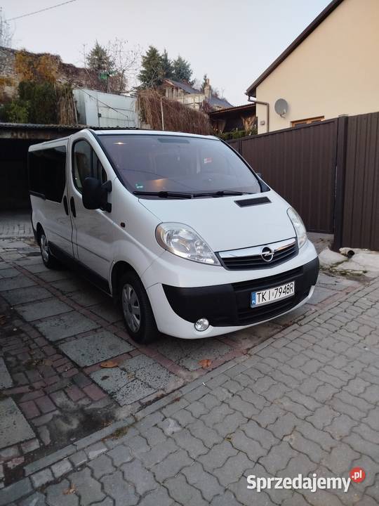 Opel Vivaro 20 ładne 4/5 Bodzentyn