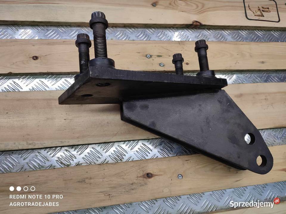 Ucho odciągu ramienia Massey Ferguson 8250 Wilkowo