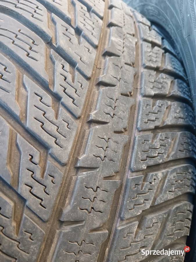 Opony zimowe Nokian 18 sprzedam