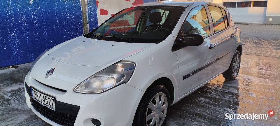 Renault CLIO III benzyna 2013r 1 2 16V 75 5d z Rok produkcji 2013