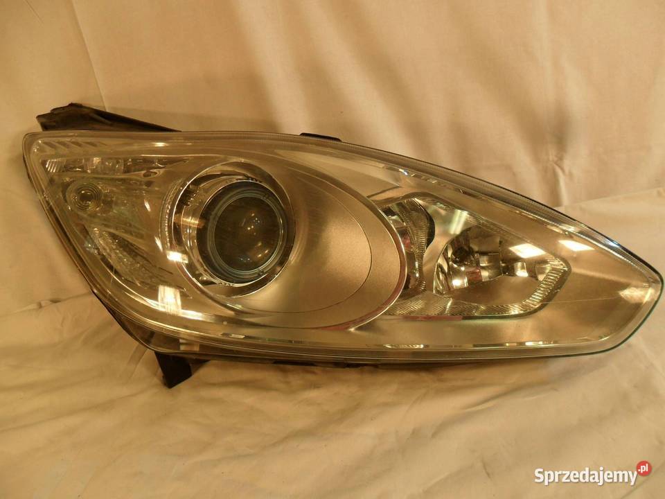 REFLEKTOR PRZÓD STRONA PRAWA FORD C II