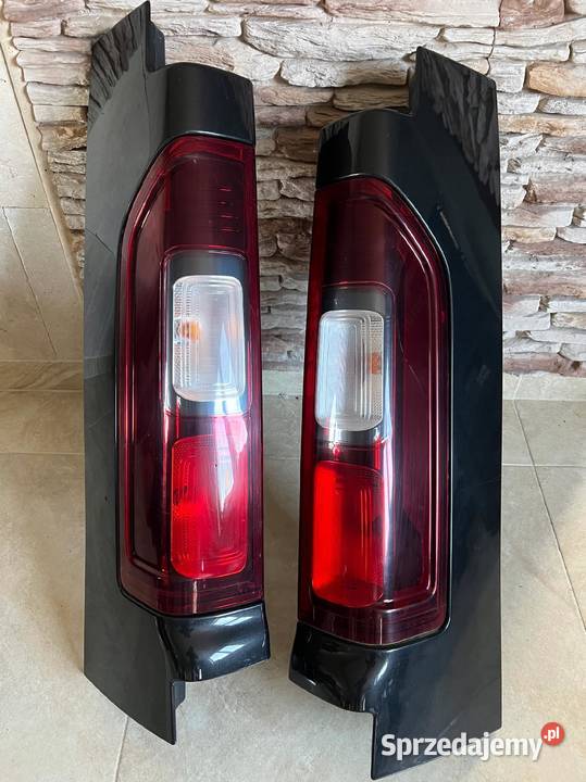 RENAULT TRAFIC LAMPA TYŁ TYLNE 2016 PRAWA LEWA małopolskie Barwałd Dolny
