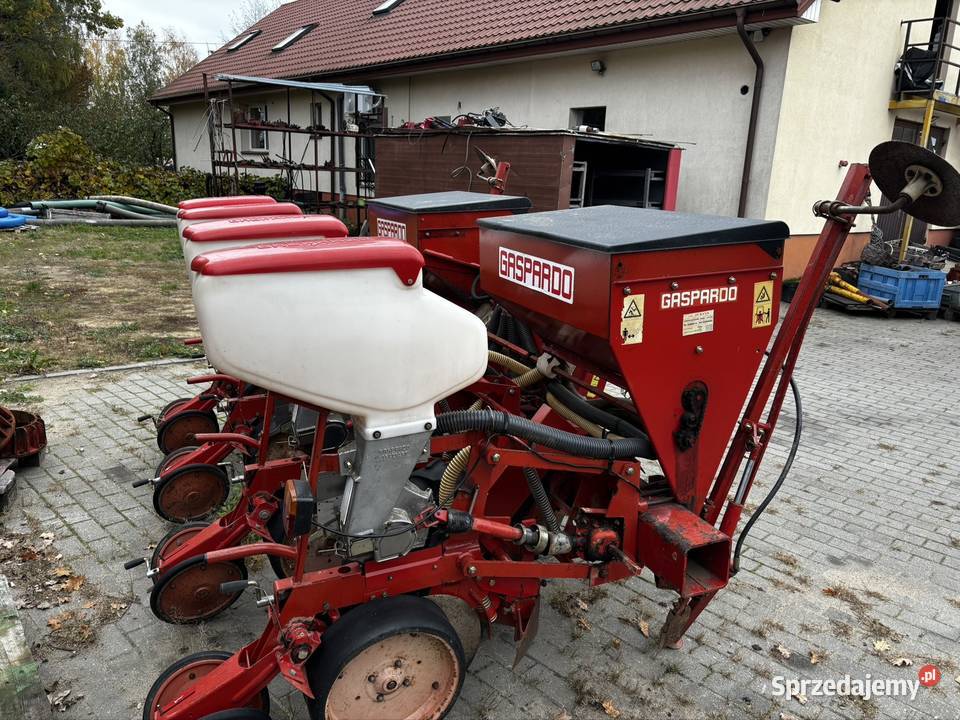 Siewnik do kukurydzy i innych Gaspardo MT 4 nieuszkodzony Myszyniec