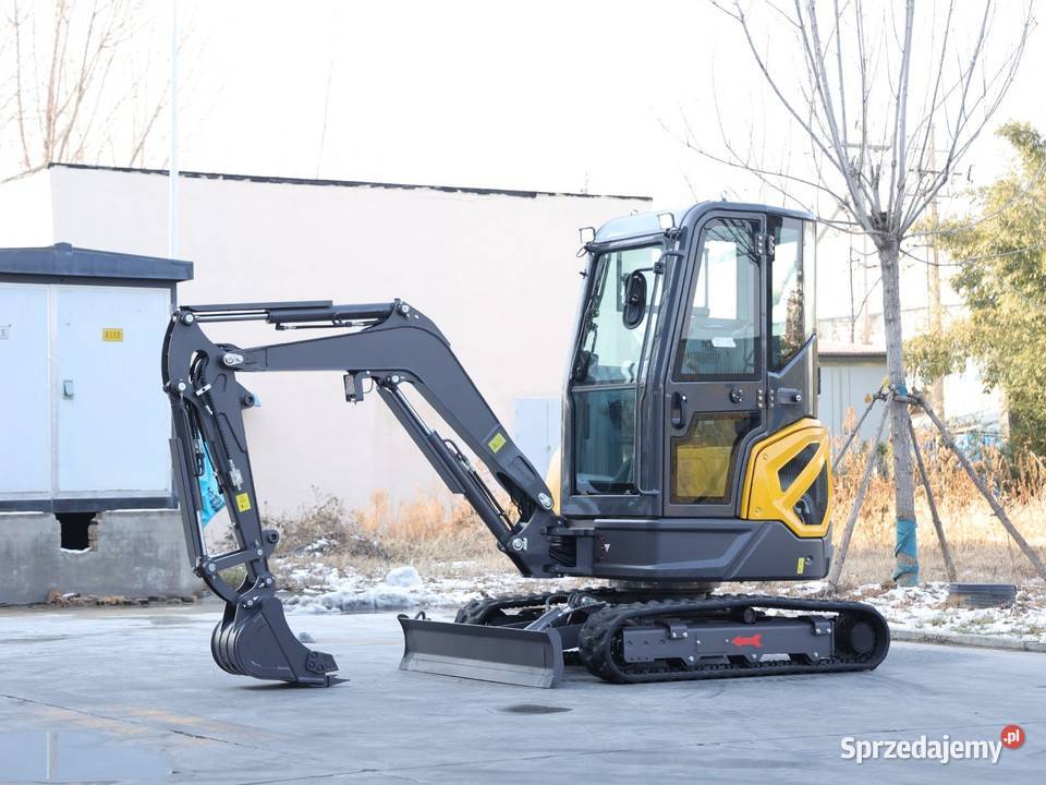 Minikoparka 3 t Mller Machinery MB 30 S silnik sprzedam