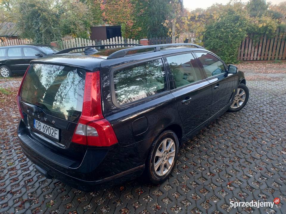 Piękne Volvo V70 Momentum 24d 185 sprawny i MP3 opolskie Roszkowice