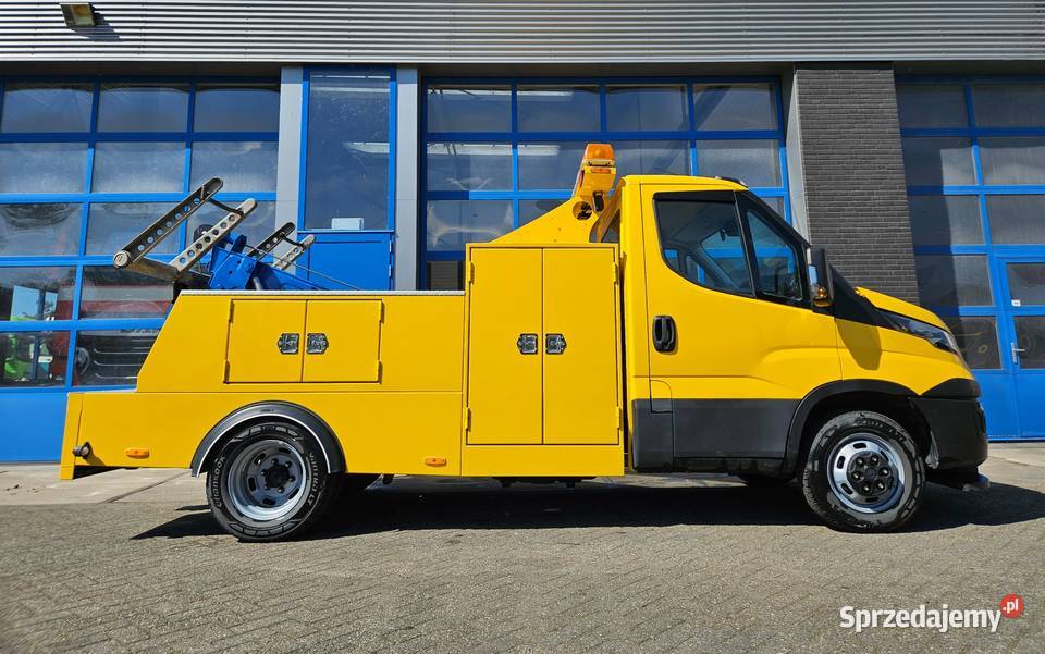 Holownik pomoc drogowa Iveco Daily