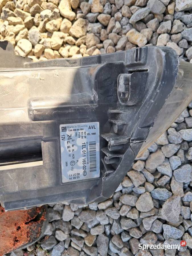 Lampa przod przrdnia lewa prawa Opel Insignia Chełm