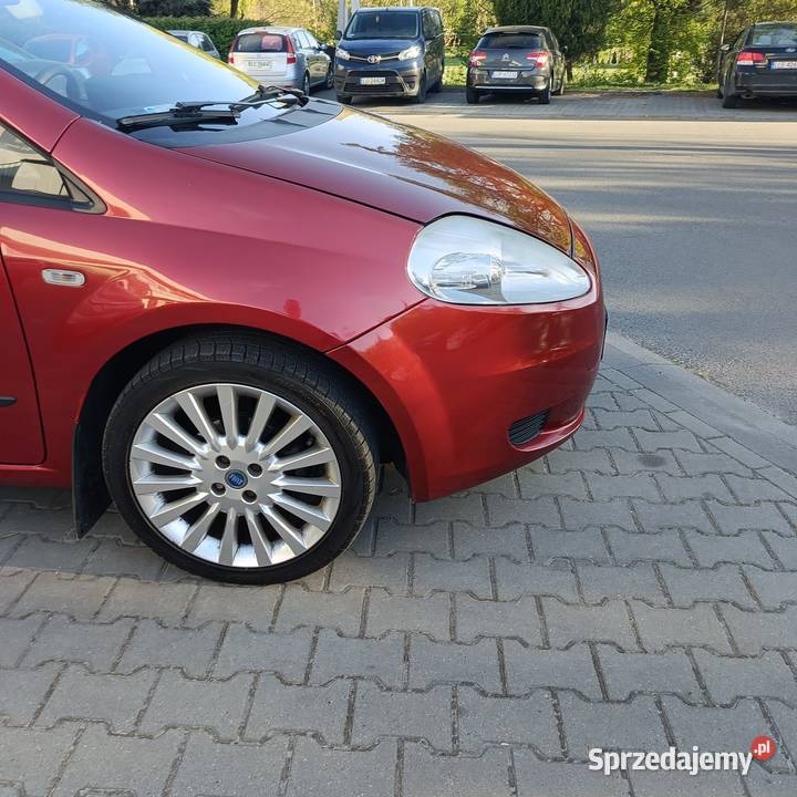 Fiat Grande Punto 2007 14b