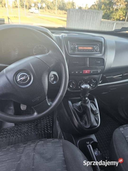 Opel Combo Maxi 14 benzyna LPG 95 2017r benzyna+LPG sprzedam