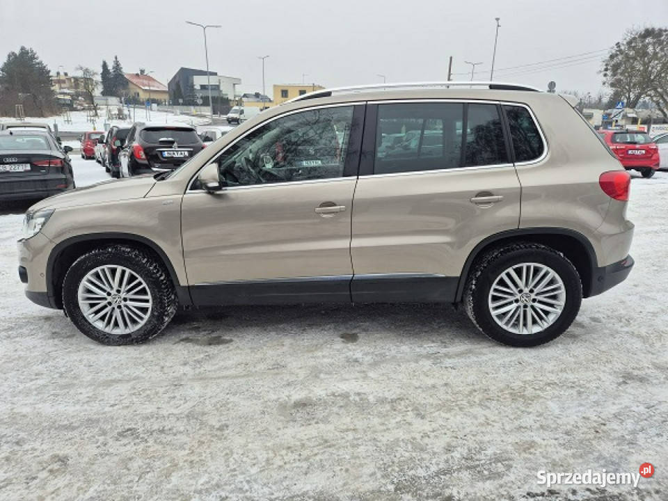 Volkswagen Tiguan Automat Mały przebieg 160 I aluminiowe felgi sprzedam
