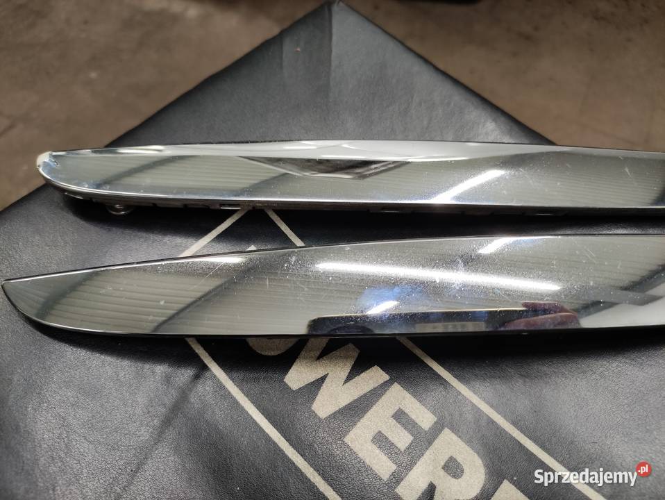 Listwa maski nerki BMW E90 51137 117 242 51137 osobowe Lębork