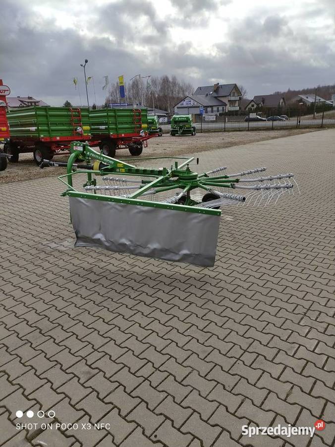 Zgrabiarka karuzelowa Pronar ZKP 420 42 m 30 35 Wieluń