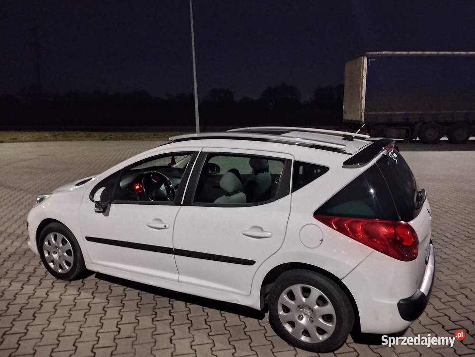 Peugeot 207 14 Panorama Samochody osobowe Oleśnica