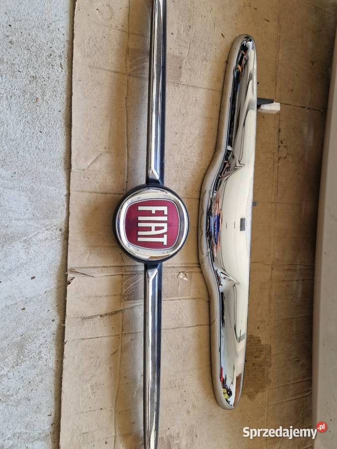 Do sprzedania Emblemat i listwa tylnia Fiat 500 Emblematy
