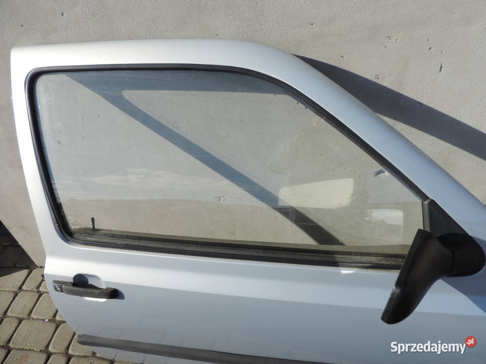 VW GOLF III HB 3D DRZWI PRZEDNIE PRAWE LB7Z Nowy Sącz