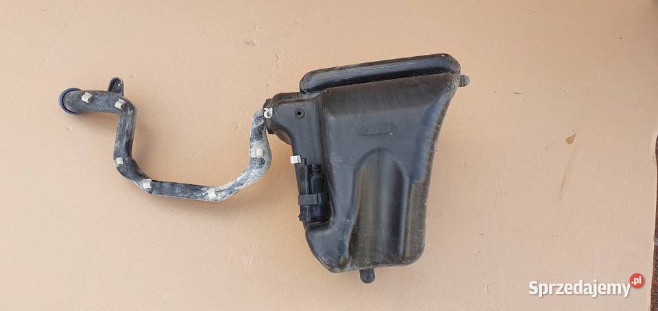 MAN TGA TGX ZBIORNIK SPRYSKIWACZY 812648100 Bieleń