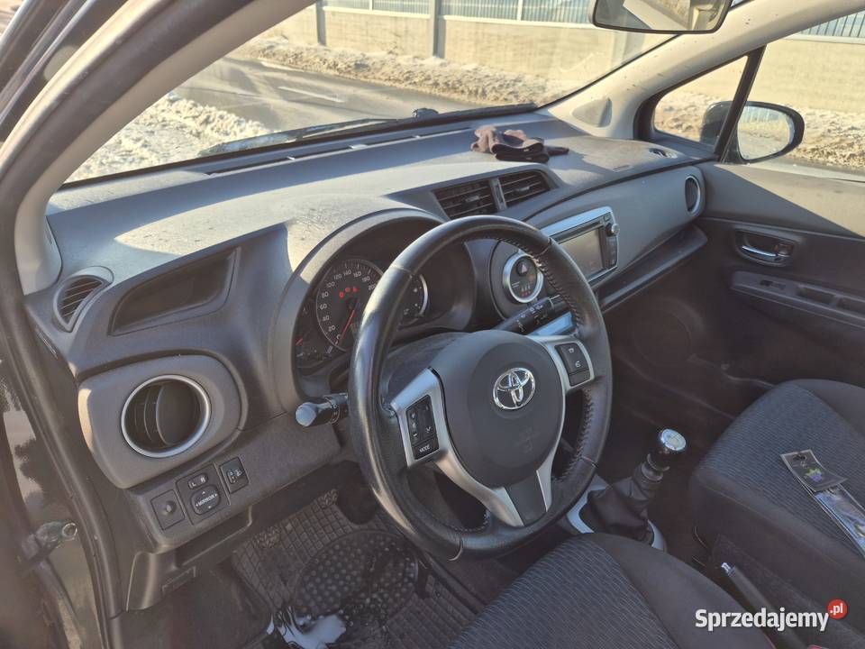 Toyota Yaris 2012r Salon Polska mazowieckie sprzedam