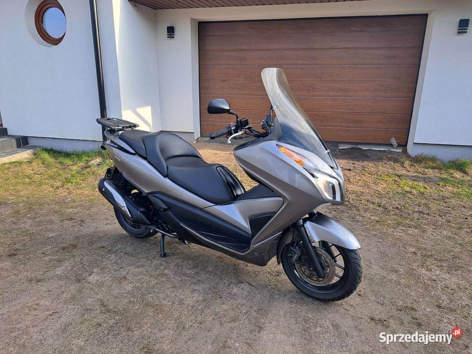 Skuter maxi Honda forza 300 16r 22 Pisz