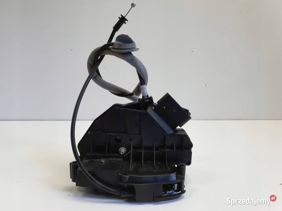 Volvo S60 II V60 ZAMEK DRZWI prawy przód Janów