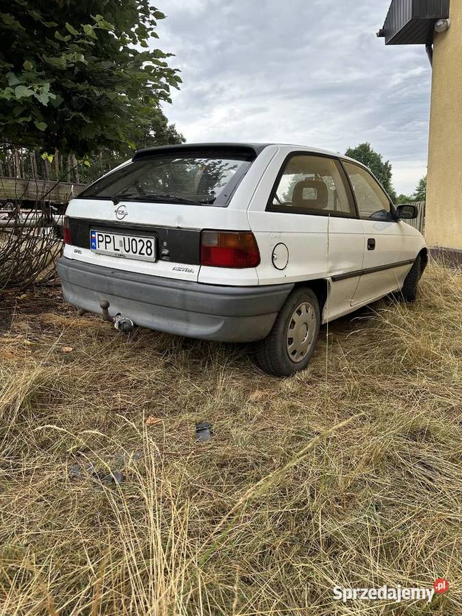 Astra ubezpieczona ważny przegląd wsiadać jechac wielkopolskie Chocz