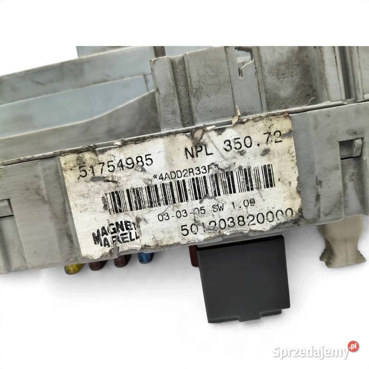 SKRZYNKA BEZPIECZNIKÓW Fiat Idea 51754985 lubelskie Chełm