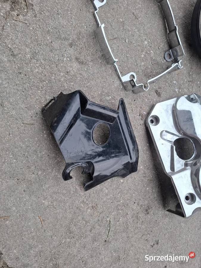 Pokrywa silnika oslony filtrów i inne części Wołów