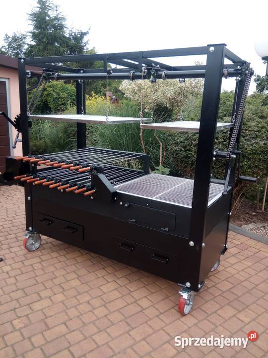 Gastronomiczny grill cateringowy na szaszłyki