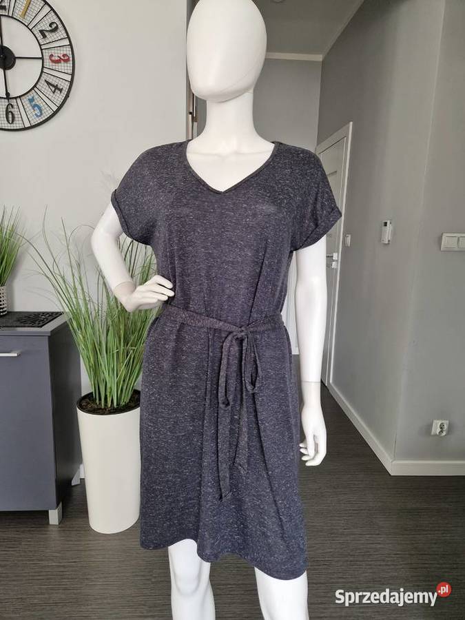 Sukienka z paskiem na lato biały Nowogard