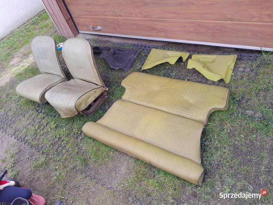 Zielone fotele Fiat 126p Tłuszcz