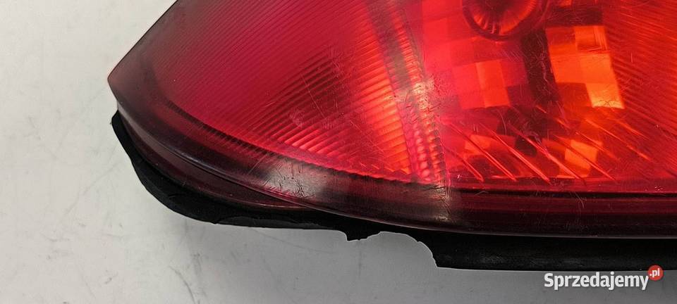 LAMPA PRAWA TYŁ OPEL ASTRA G 393032 Lipno