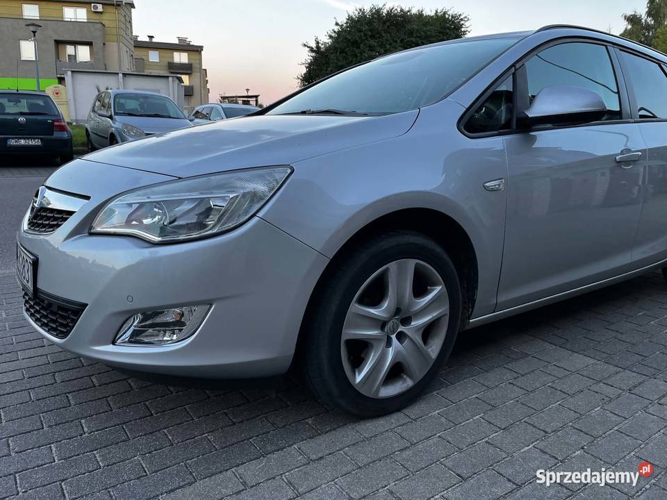 OPEL ASTRA 14T 140