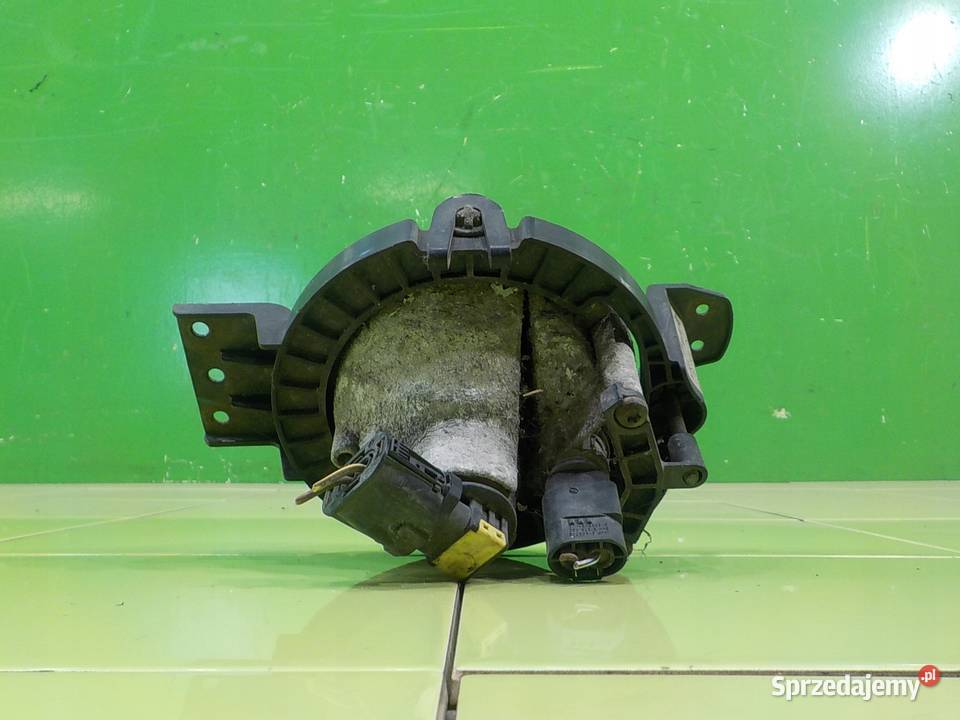 MINI COOPER COUNTRYMAN I 16 B 10r halogen prawy Suków