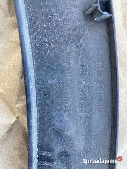 Listwa błotnika lewy tyl Nissan Qashqai J11 osobowe sprzedam