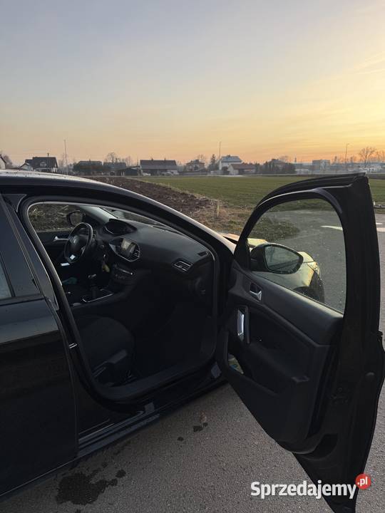 Peugeot 308 15 BlueHDi Allure Pack SS Przeworsk