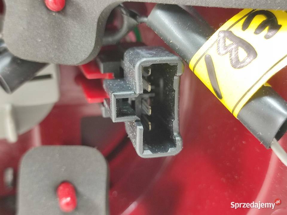 LAMPA LEWY TYŁ KIA OPIRUS 20032010 ORYGINALNA Lampy cofania