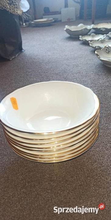 Biała miseczka DUCHESS England Ze złotą Porcelana i szkło sprzedam