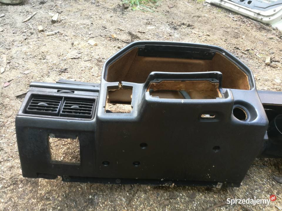 Deska rozdzielcza Audi 100 C3 Cygaro lubelskie Biłgoraj