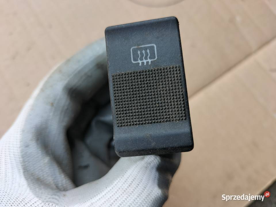 AUDI 893941503 WŁĄCZNIK WYŁĄCZNIK grzania szyby Kamień-Kolonia