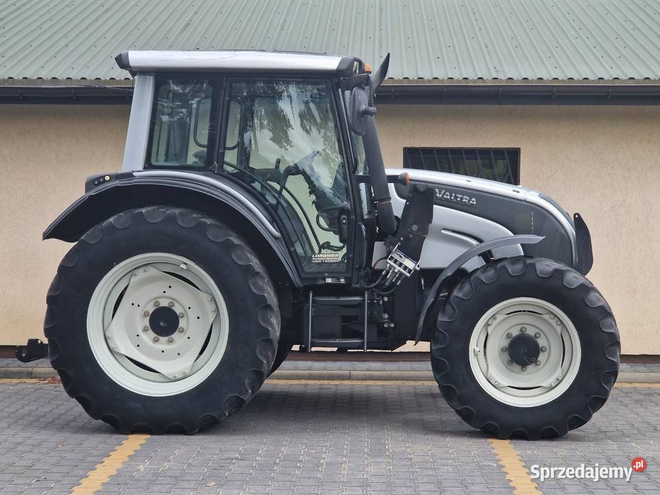 Valtra N111 T 101 121 Laskowiec