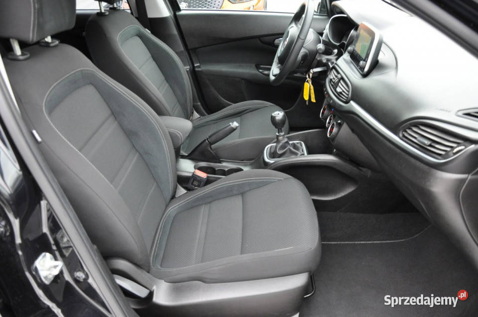 Fiat Tipo 14 95 hatchback LED Navi Kamera czujnik zmierzchu Tipo śląskie Dąbrowa Górnicza